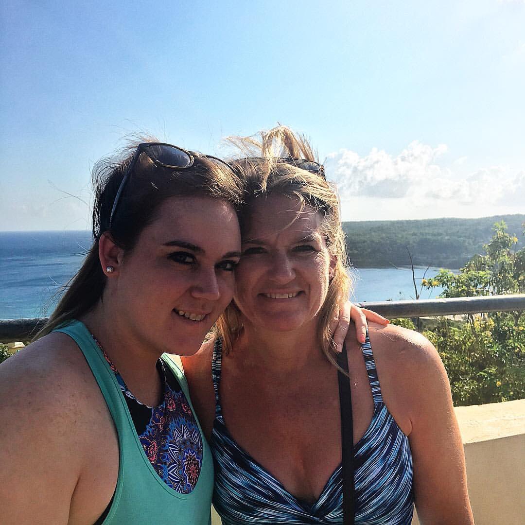 stephwynn's tweet photo. Had a great week...#backtoreality #momdaughterfun 🌴☀️ https://t.co/6I3eN41Wyl