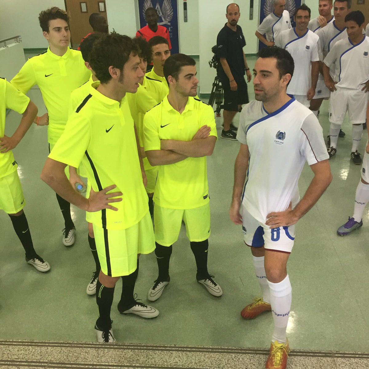 MotoGP's tweet photo. When VR met Xavi... Game on! #VRvXavi 🇶🇦🏁⚽️ https://t.co/XBIC4m6bIp