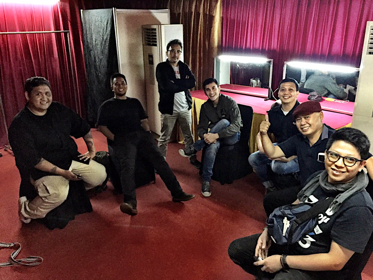VinoGBastian__'s tweet photo. Para juri IBOMA @SCTV_ masih diskusi di detik2 terakhir. 👊🏼 https://t.co/xrzVXSxKEe