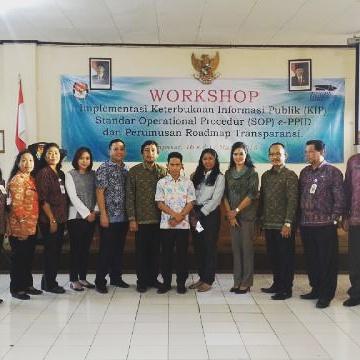 dewarakasandi2's tweet photo. @ KPU Bali 17/3/2016. Acara penutupan workshop PPID... https://t.co/PXCvySWvY2