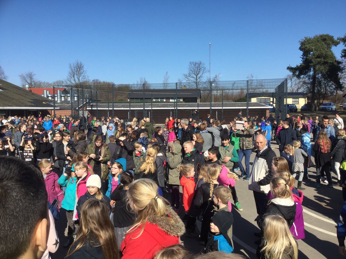 cborsting1's tweet photo. Så er vi begyndt #KulsbjergsLæringsFestival https://t.co/BzK929rpBa