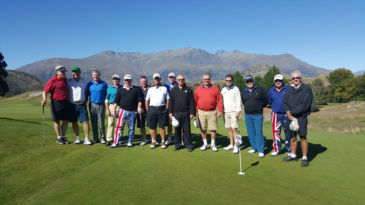 QTNGolf's tweet photo. @LydiaKo thought you might be getting home sick. #BLUEBIRD today in @PureQueenstown today #spotacloud https://t.co/CH5ZhDH76x
