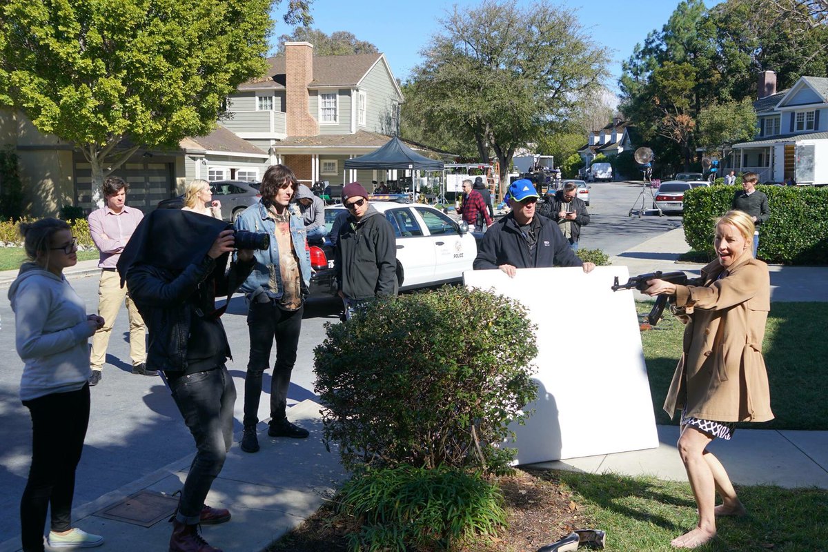 olobersyko's tweet image. Behind the scenes of 'Follow You' !