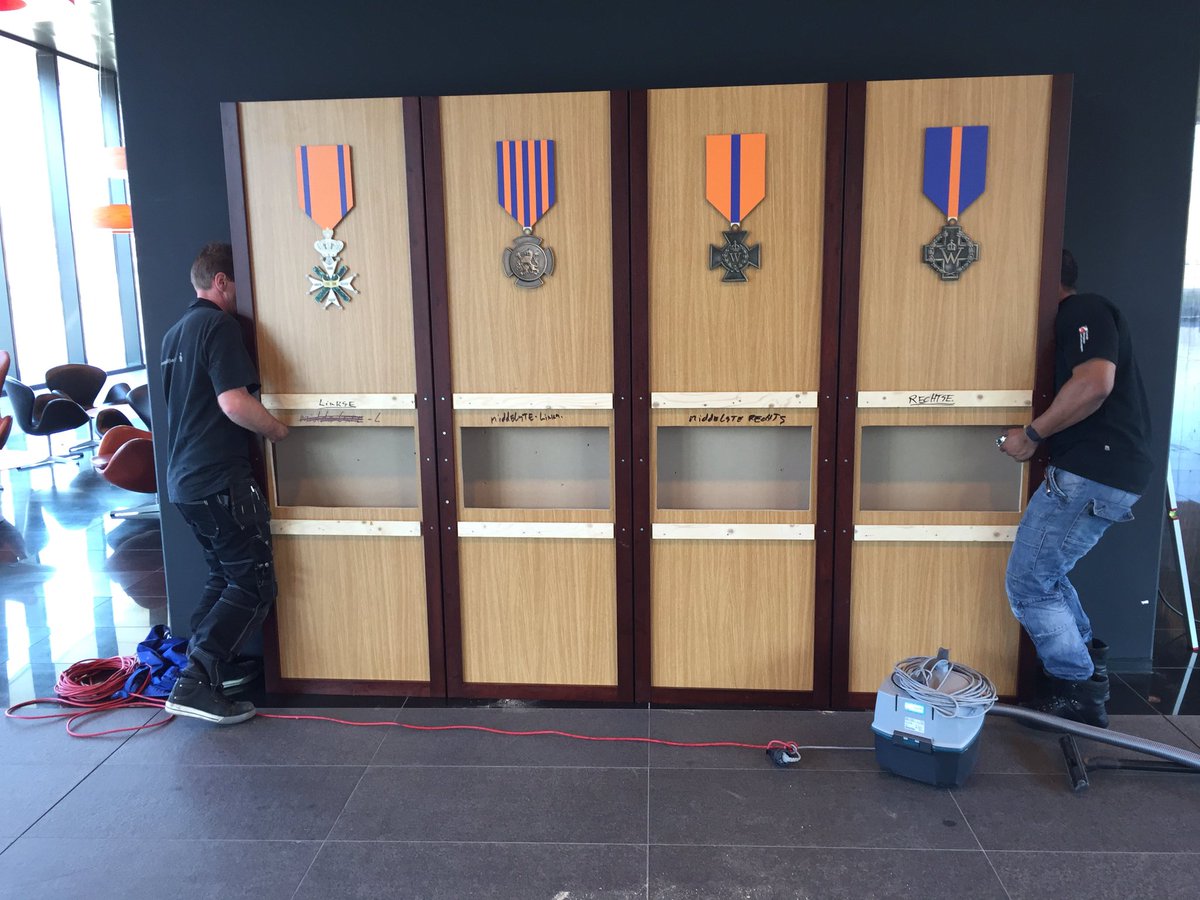 Gebouw K9 op de Kromhout krijgt zijn Wall of Heroes'. Allard dank!