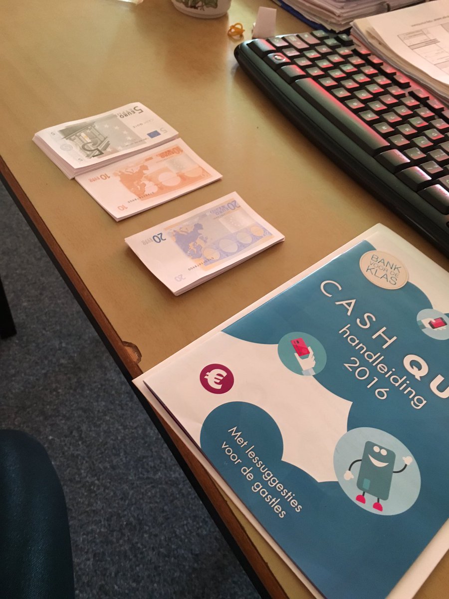 RomyNijland's tweet photo. Leuke enthousiaste kids tijdens #cashquiz @bernadetteschool in Loo met @ErikaRobbe @RaboArnhem #weekvanhetgeld https://t.co/nUfQSDRwOW