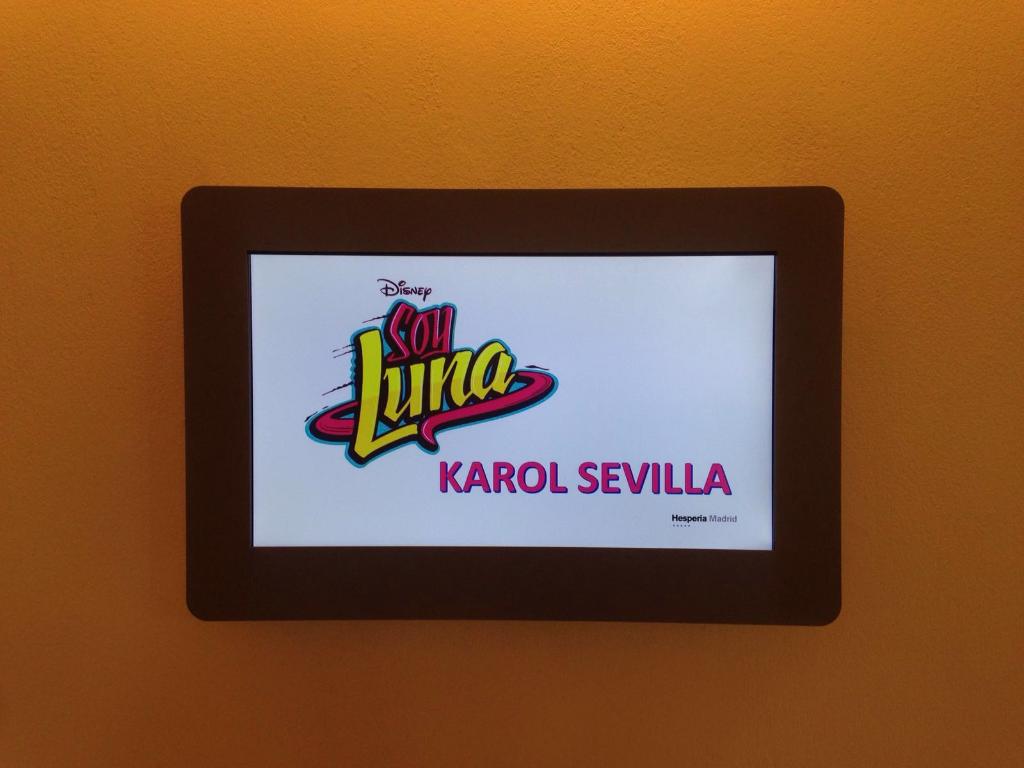 A punto de entrar a conocer a <a href="/karolsevilla/">KAROL SEVILLA</a> y <a href="/_ruggero/">RUGGERO</a>, protagonistas de la nueva serie #SoyLuna.