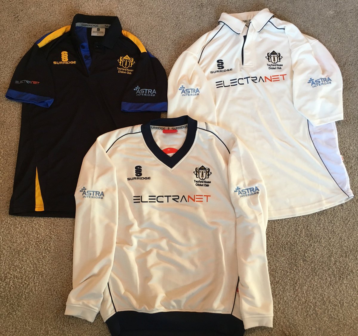 TwyfordHouseCC's tweet photo. Thanks @globesportsltd  and a big thanks to our sponsors https://t.co/Xf26giCVkj &amp; https://t.co/TwePp3r3W2 https://t.co/QQcrslll0J