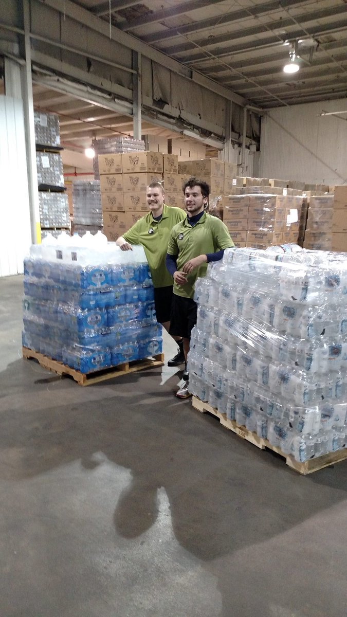 CleanFlint's tweet photo. Kyle and Dave are w/ @YouMoveMeCo Professionalism from top to bottom. They don't know just how much they helped us! https://t.co/t2X0CBh9o2