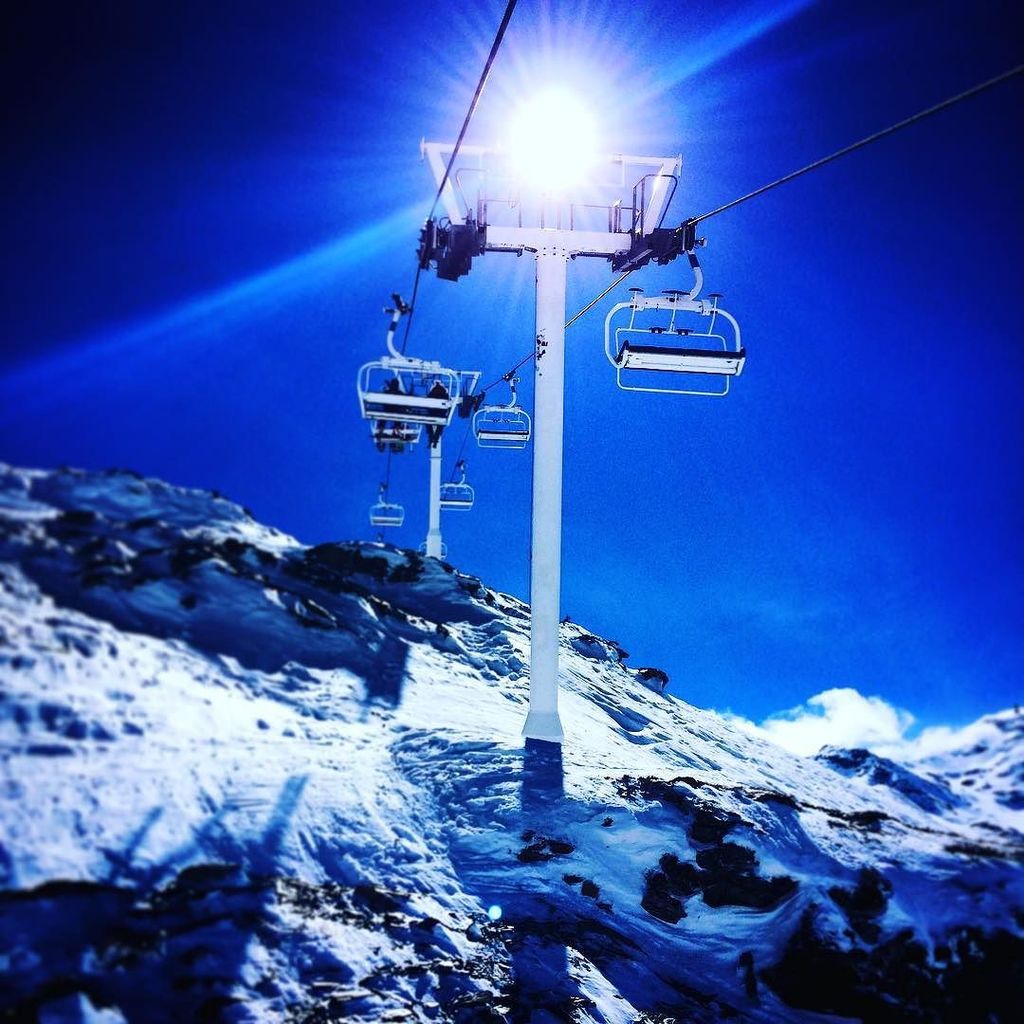 from pe.betremieux, Divine skilift #godwasthere #wintersunshine #skiholidays - more at ift.tt/1Lu8QKj