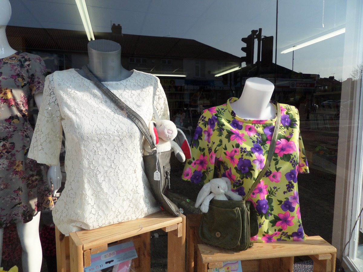 ReviveShop's tweet image. Our #Easter window! #easterbunnies #spring