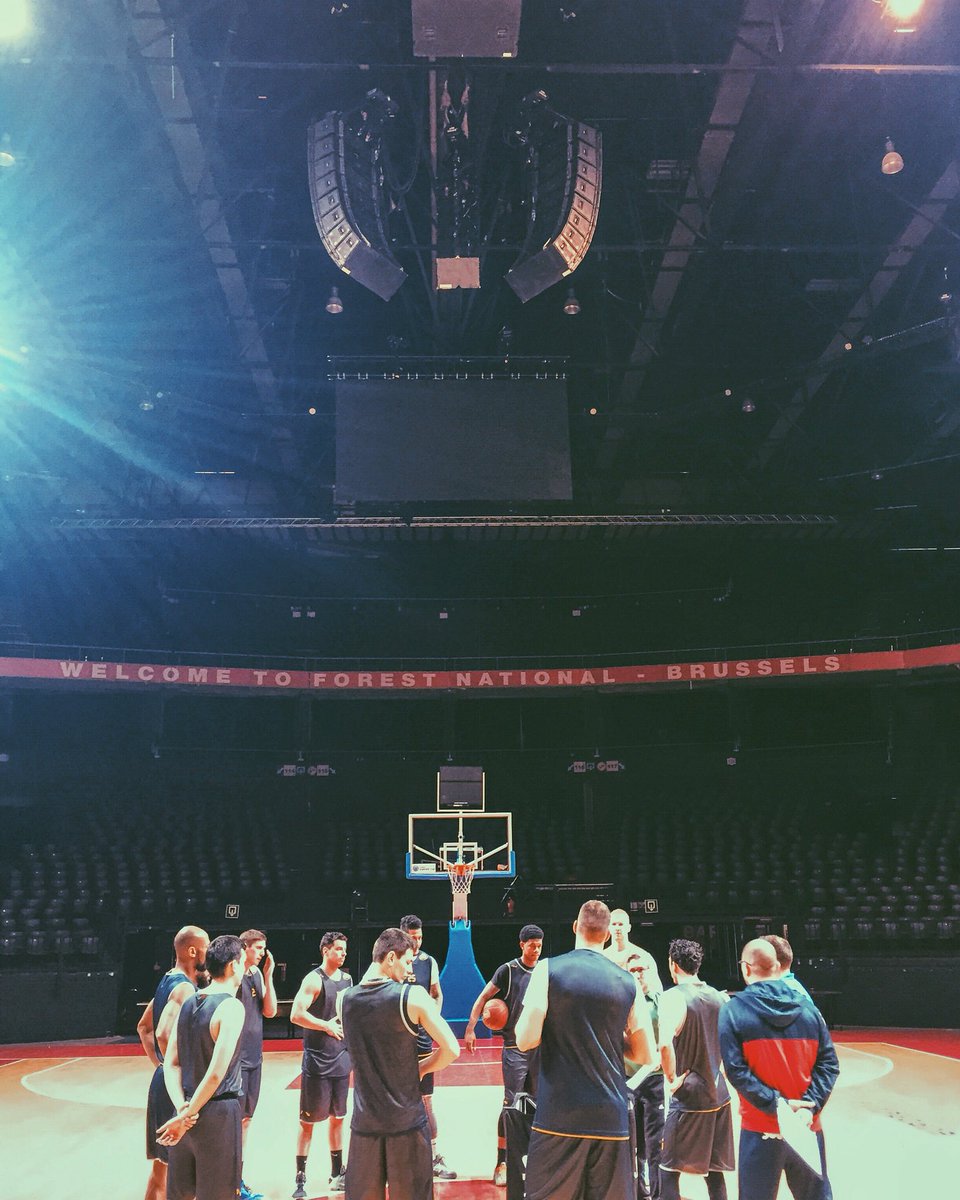 BrusselsBasket5's tweet photo. Our guys had  a first practice in Forest National, in preparation of tomorrow's The Wilink game ! #OneTeamBrussels https://t.co/KOh2YmkED9