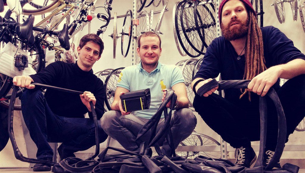 slonnect's tweet photo. Slovenians On Kickstarter! Ziggie Bag - Don't just cycle...REcycle #cycling #REcycle… https://t.co/6oERImqFIM https://t.co/1FMFXvGVOm