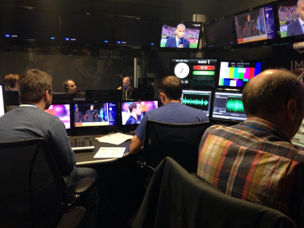 UEFA thanks the European network of journalists uefa.smh.re/6Q