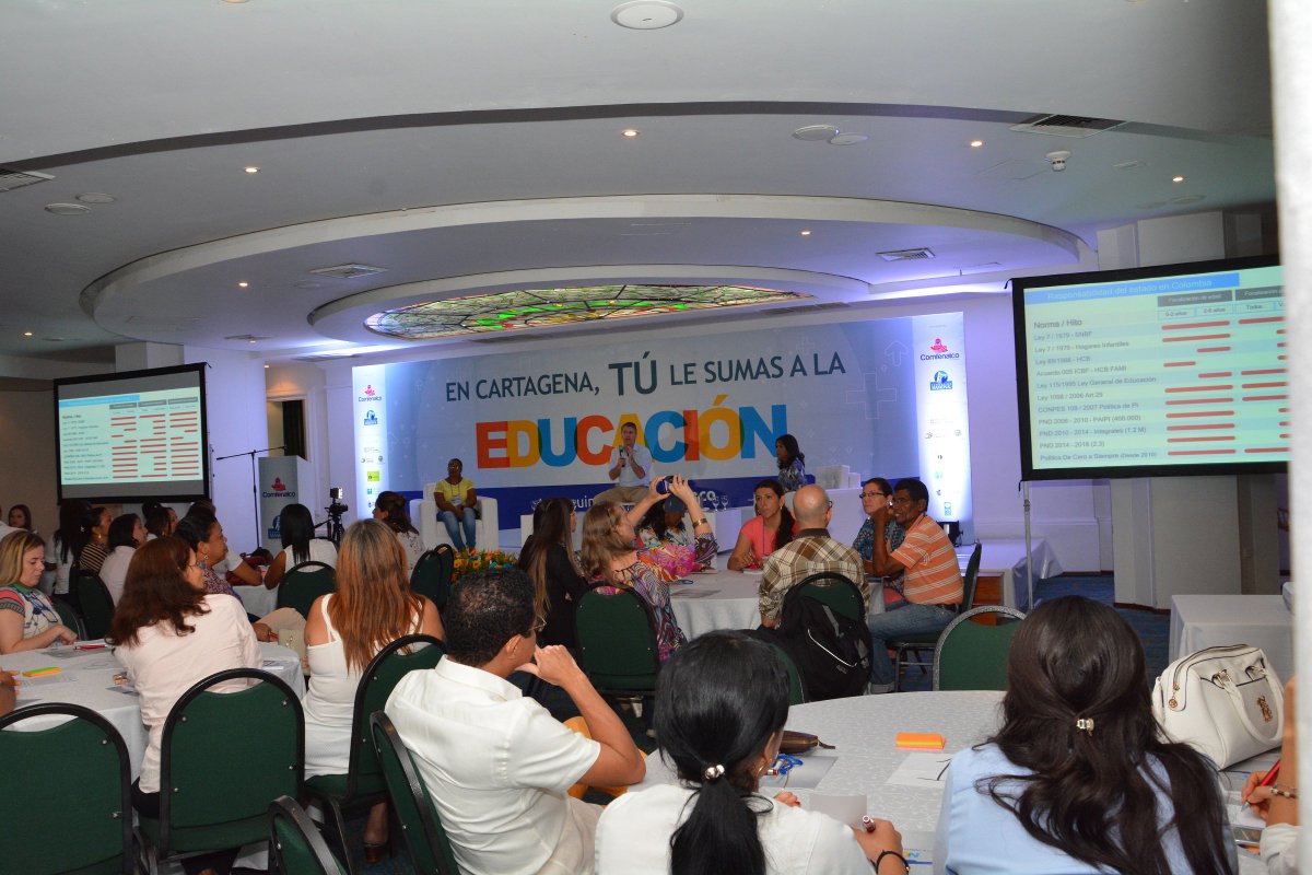 Carlos Del Castillo, de <a href="/BasesSolidas/">Bases Sólidas</a> en nuestro panel sobre #EducaciónInicial #TúLeSumasALaEducación <a href="/alejaharris/">Alejandra Espinosa Harris</a>