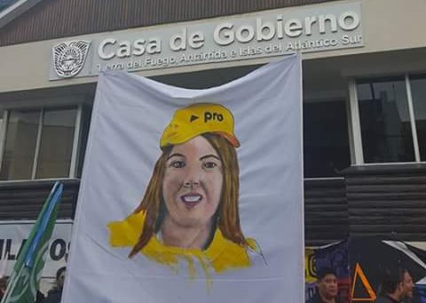 NoticiasdeAR's tweet image. Gobernadora de Tierra Del Fuego @RosanaBertone en 2014 votó a favor de Ley de Pago Soberano, ahora pide derogación.