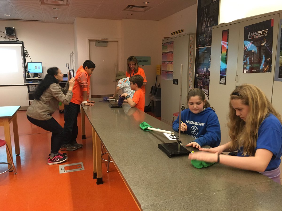 BergeronR14's tweet photo. Fifth grade field trip to Ct Science Ctr was awesome! https://t.co/R0y8EbcwBw