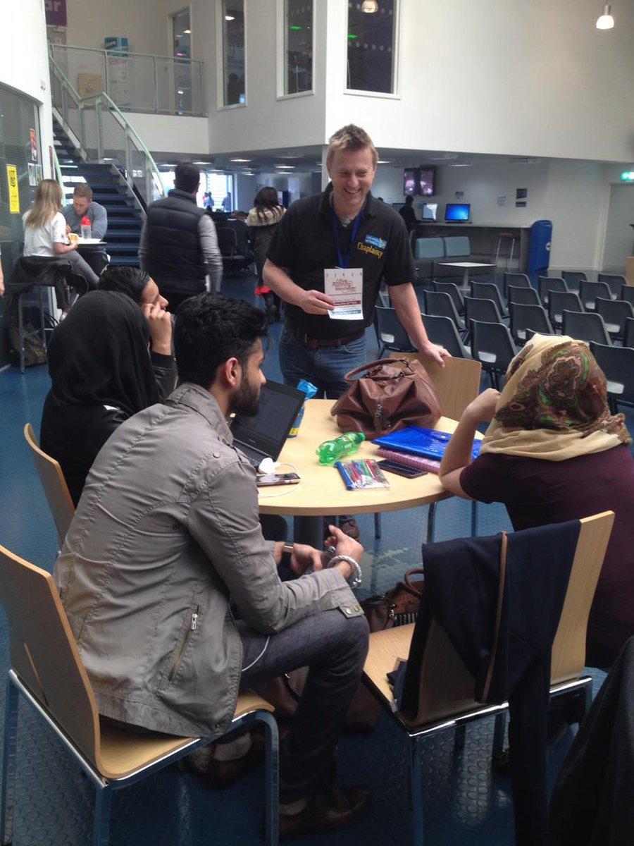 UoBChaplaincy's tweet image. Results 1) fitness &amp;amp; diet: 50% not satisfied 40% satisfied 10% very satisfied 2) discipline 12% 72% 14%