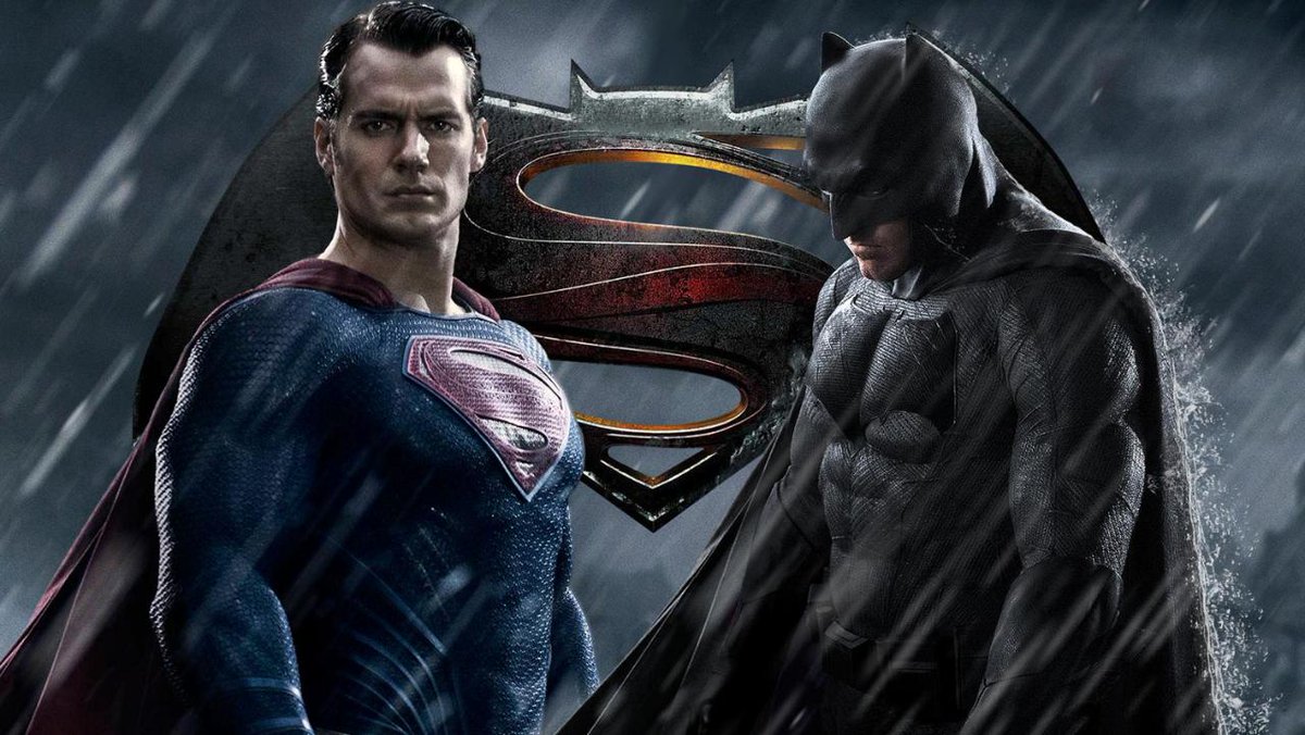 Gift_Card7's tweet photo. Batman vs. Superman 
Who's side are you on? #Batman_vs_superman
https://t.co/XtbjGuDmhi https://t.co/K9yTlcUT8P