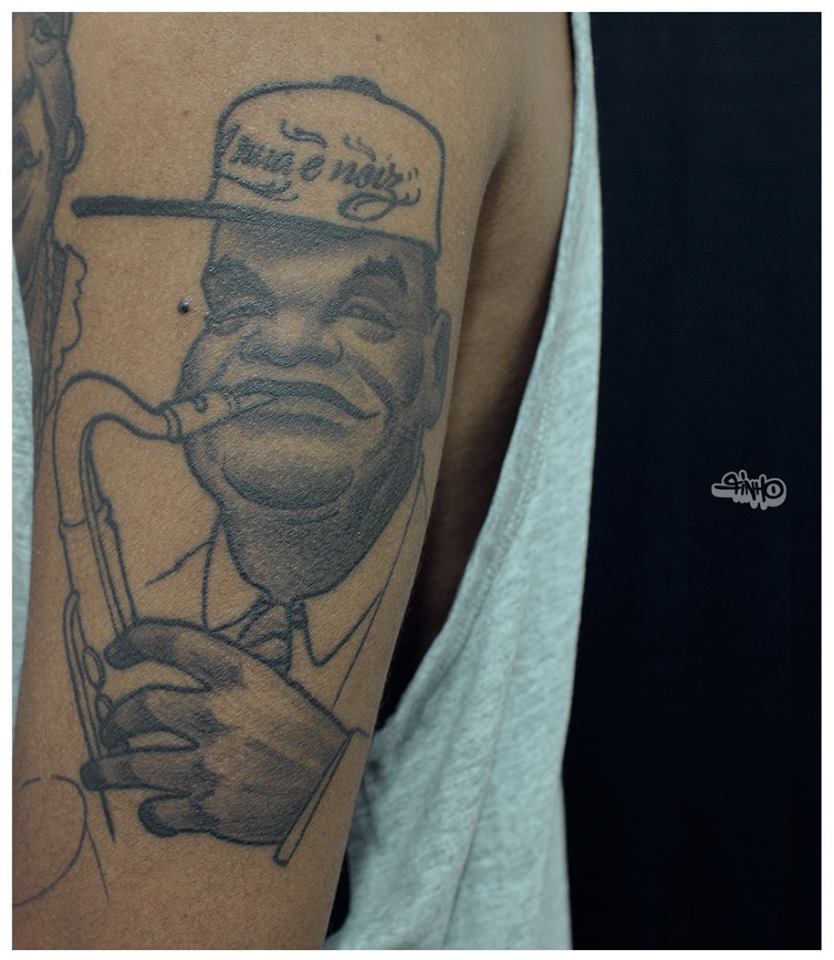 finhosoueu's tweet photo. #tattoos #tattoo #aruaénoiz #emicida #pixinguinha #pelepretatatuada #finho #finhosoueu https://t.co/7ZpcKKYWCV