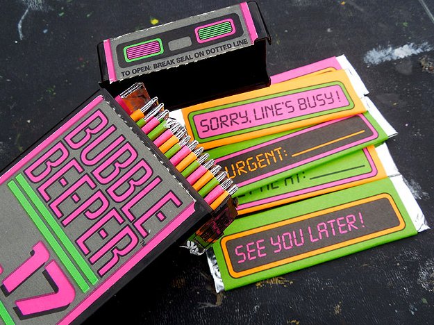 myyo951's tweet photo. Who remembers these?! What was your favorite message?? #BubbleBeeper #myyo951 #classic https://t.co/bnd2AG5Hxf