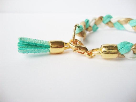 BijouxEclatsF's tweet photo. https://t.co/LQlu3HnUvb #handmade #handmadejewelry #etsy #bohochic #vertmenthe #bijouxcreateur #madeinbelgium https://t.co/JgZ6DnjWXz