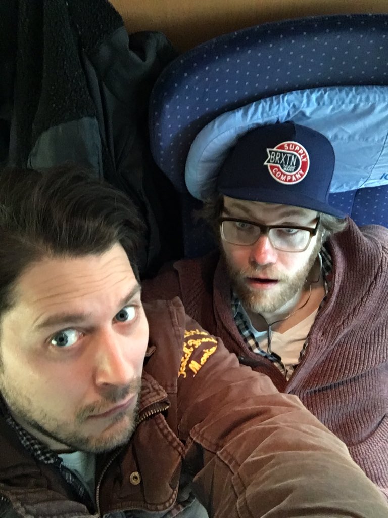 Bimon's tweet image. Im #CeBIT2016 Zug zum #Dronemasters &amp;amp; #Vodafone Drohnenrennen. Bin gespannt, wie schnell so eine Drohne rennt.