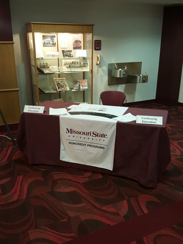 Offering Continuing Ed at the Diversity Conference with @DiversityMSU <a href="/MissouriState/">Missouri State</a> #Diversity16 #MSUOutreachBears