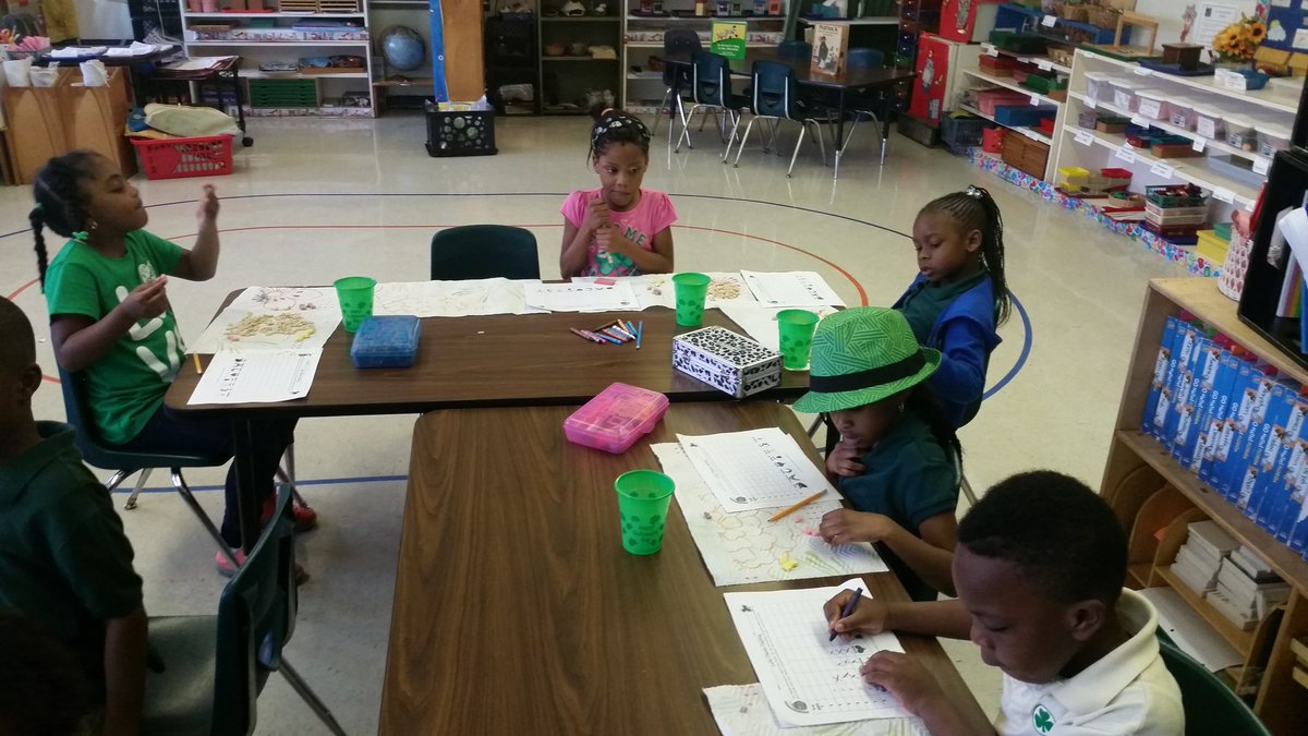 Mary_Garcia_22's tweet image. #StPatricksDay #luckycharmsmath #kgfun
@slevikings @MDCPS @MDCPSParentAcad