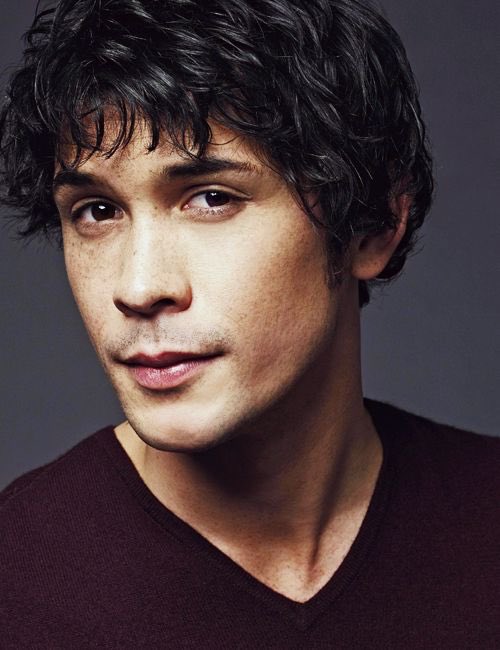 The100cry's tweet photo. Bob Morley is just the cutest ❤️ #BobMorley #cute https://t.co/LzSHGQvYvB