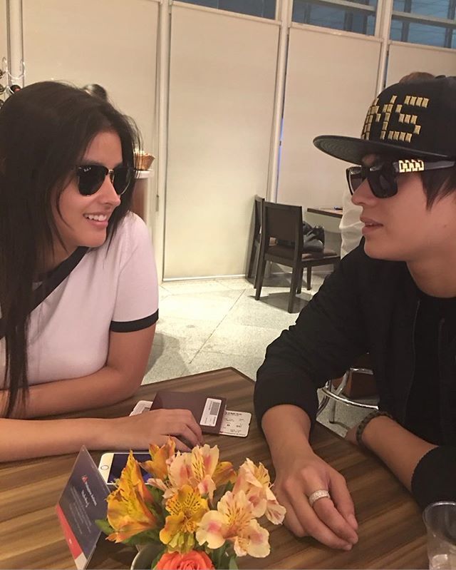 ChikaPilipinas's tweet photo. E 'yung nagdate na sila sa airport? 😍 #DolceAmoreDate bukas! https://t.co/jrNuJbwqWi