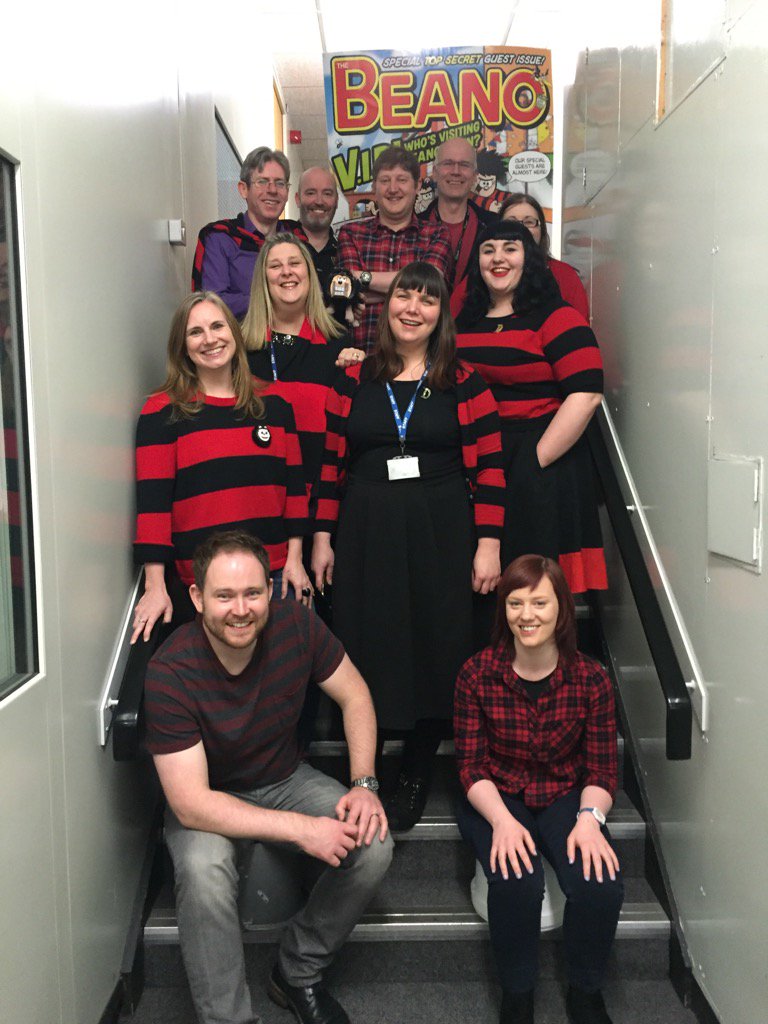 MarkAPMcIlmail's tweet photo. Dundee Beano Team celebrating Dennis' 65th birthday! https://t.co/OPRmdjUiA3