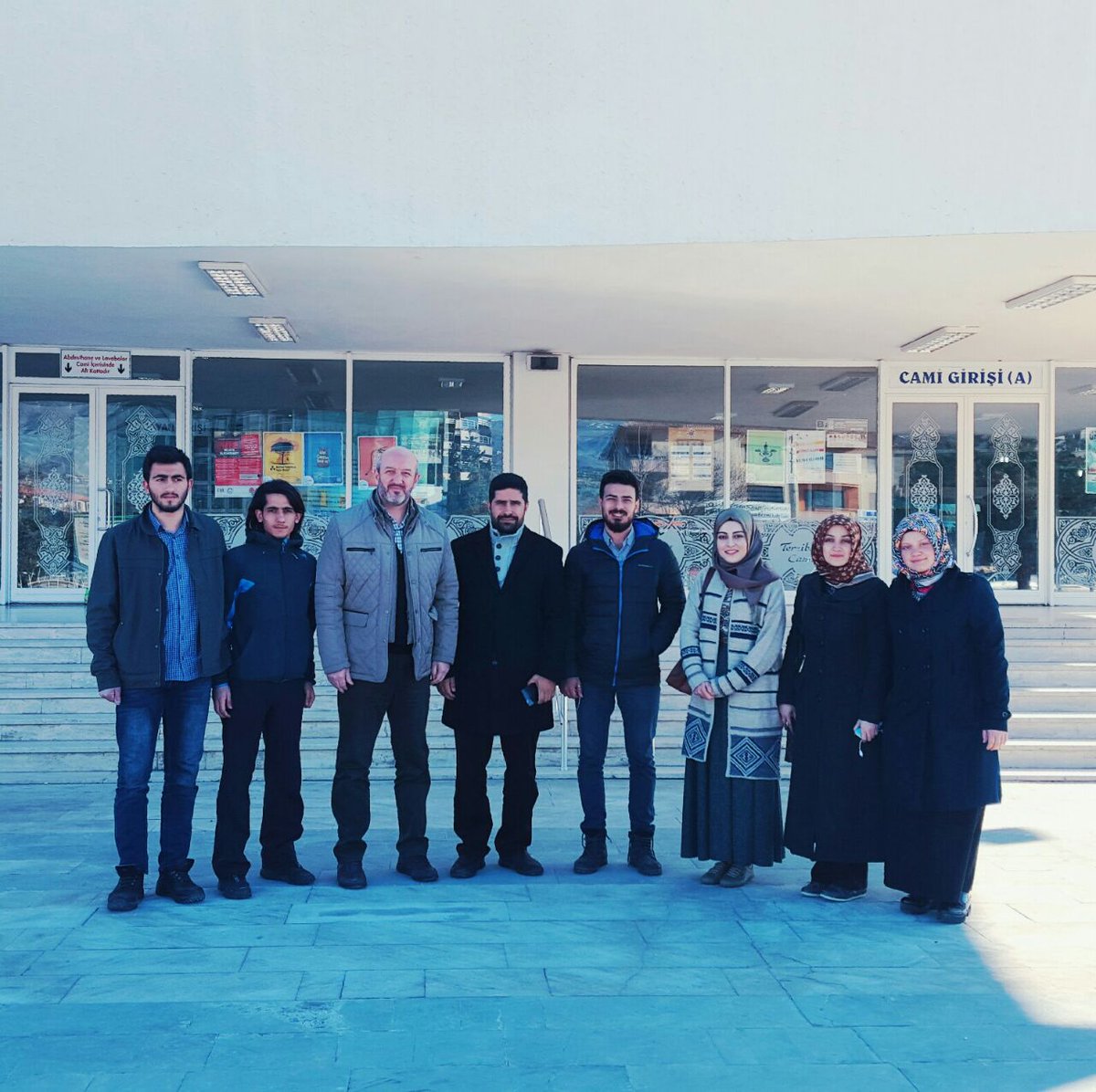 GencEKEV's tweet photo. Sn.Fevzi KONAÇ ile birlikte Terzi Baba Camiinde ibadetimizi gerçekleştirdik. #gencekev https://t.co/X5OyMEpw5T