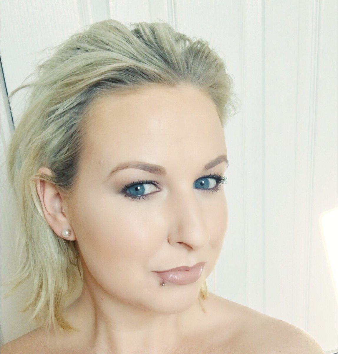 ByclaireBeauty's tweet photo. #macGirl @MACcosmetics #mua #makeup #macmacmac #alldaywear #lastallday #colchester #essex #GRWM #countour #paleskin https://t.co/uKcwnWQPV9