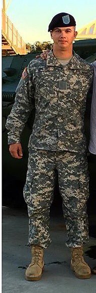 cox_chance's tweet photo. 🇺🇸Congrats to my boy @HudsonSpillers for graduating today!🇺🇸 #USArmy #13fox #Fister https://t.co/hQ7k1qPtiA
