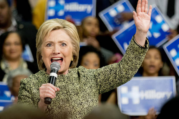 Salon's tweet photo. There's still no chance in hell I'm voting for Hillary -- and you shouldn't either https://t.co/KICTB7RoRa https://t.co/gGmUDi5O5D