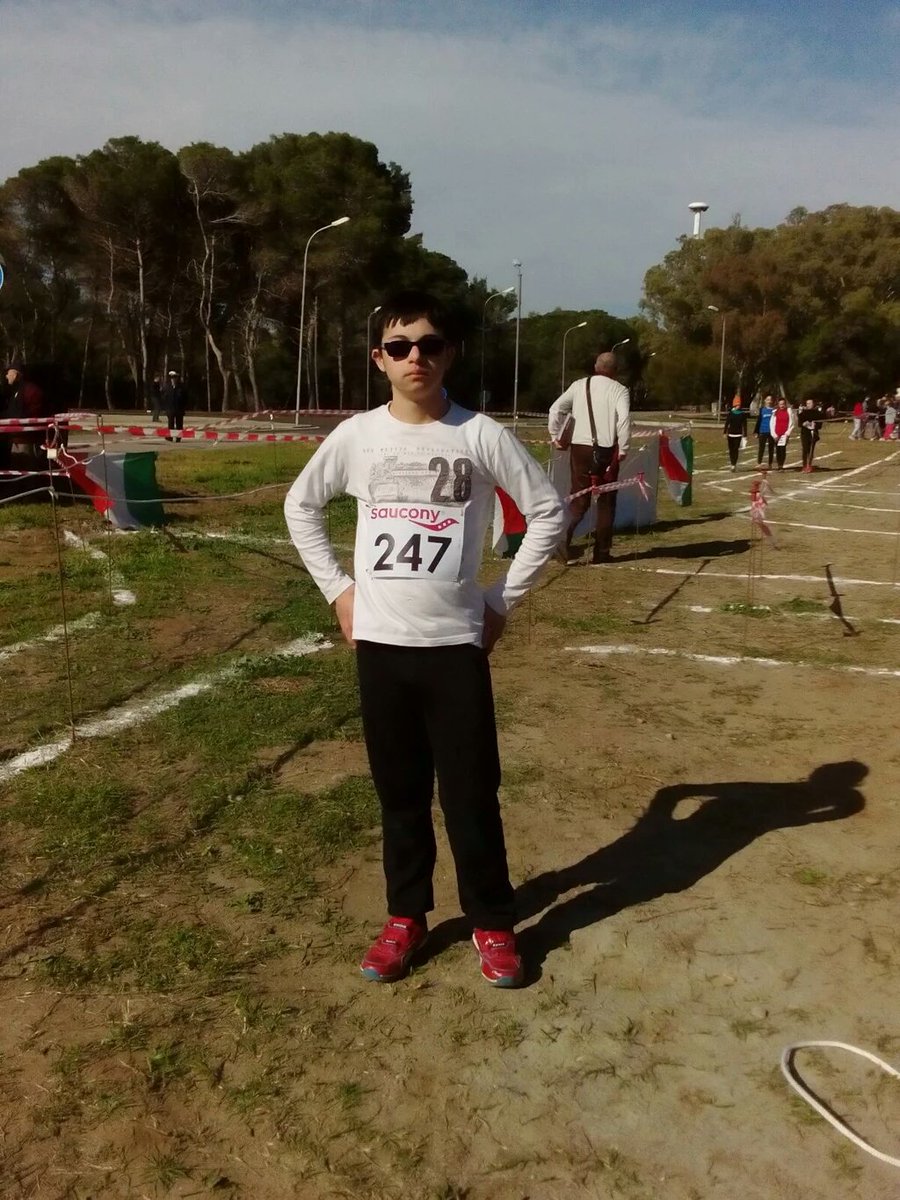 ValeDelloRusso's tweet photo. Marco, 13enne down campione di #corsa campestre fra i normodotati. Domani #BuongiornoRegione @TgrBasilicata @TgrRai https://t.co/WWEmrvaZ1e