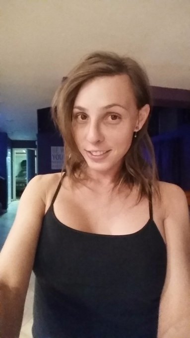 and later last night back home in vegas https://t.co/UceIbPfpwv<a href="/tag/alittleexcited"class="tags"><span>#alittleexcited</span></a>