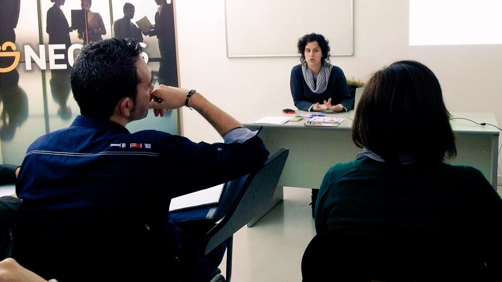 creantcom's tweet photo. Un plaer poder compartir coneixements de wordpress amb la gent de #montcada a Promoció Econòmica. https://t.co/bYgXs3Ovkc