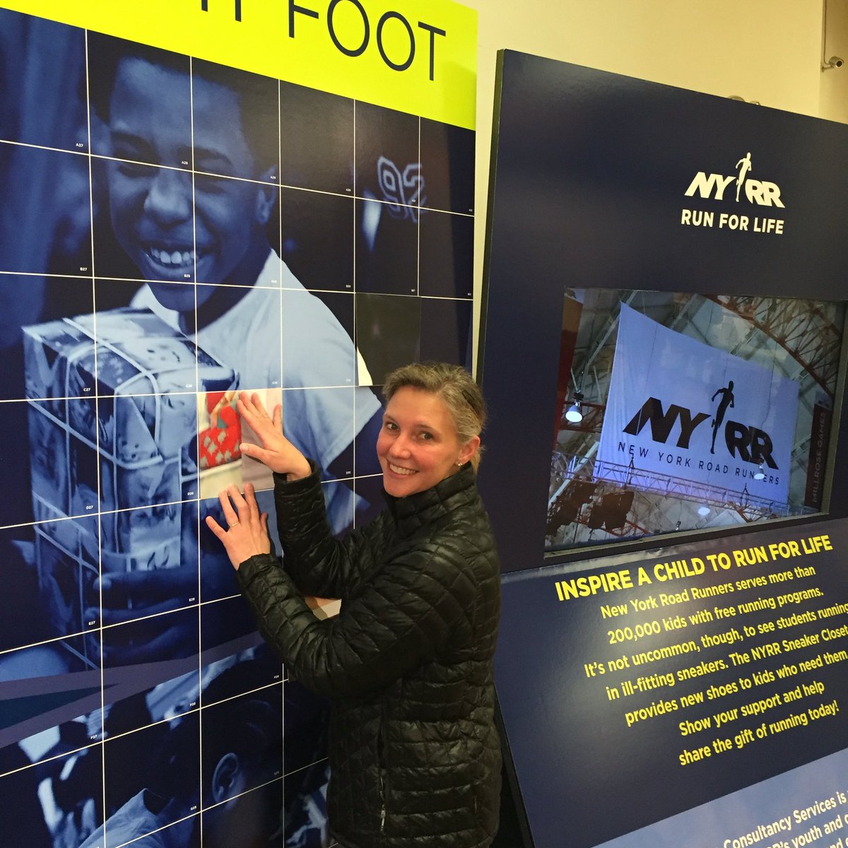 MR_TheRunner's tweet photo. Huge thanks to @DarcyDraeger for donating to #NYRR Sneaker Closet and helping put shoes on kids feet! #UnitedNYCHalf https://t.co/358u245gJK