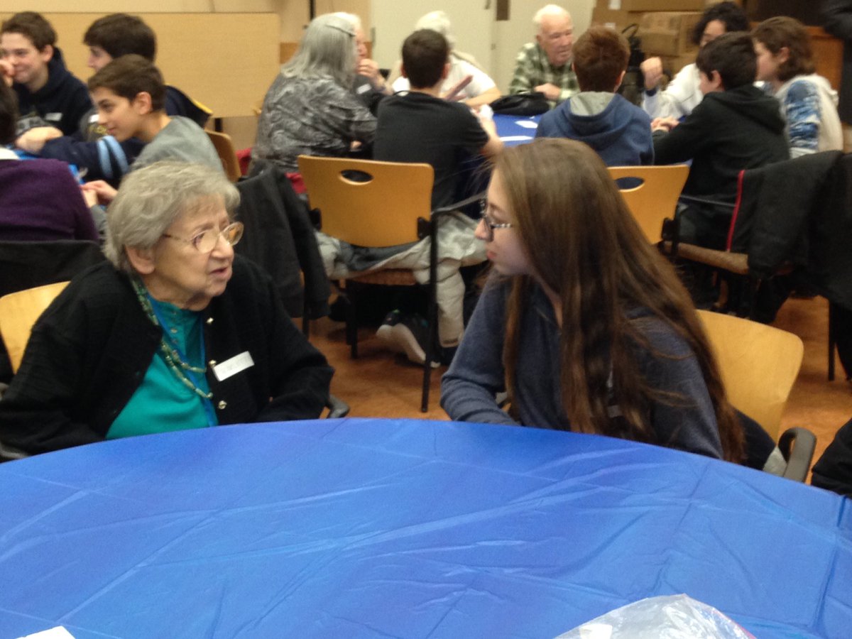 dhartman231's tweet photo. Gr.8 students from LBNORTH participate in an inter generational program with the Bernard Betel centre. @LeoBaeckDS https://t.co/mzCAPaG0t2
