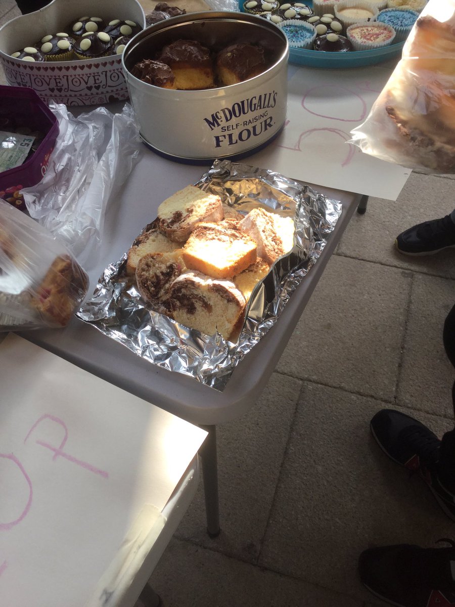 SSAPrimary's tweet photo. MASSIVE thanks to all who have helped out with and donated to our #SportRelief cake sale! https://t.co/HbM66IujuM