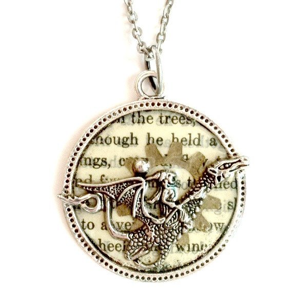 AuntMatildas's tweet photo. Train Your Dragon Necklace antique silver Handmade Gift https://t.co/fkSvl30LIw #Jewelryonetsy #HowToTrainDragon https://t.co/NweMfoGNux