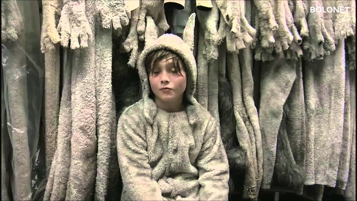 12 años.
-0-
Mutante.
-0-
Transformación.
-0-
Callejero.
-0-
¿Rt para conseguir gente a la que engañar por comida?