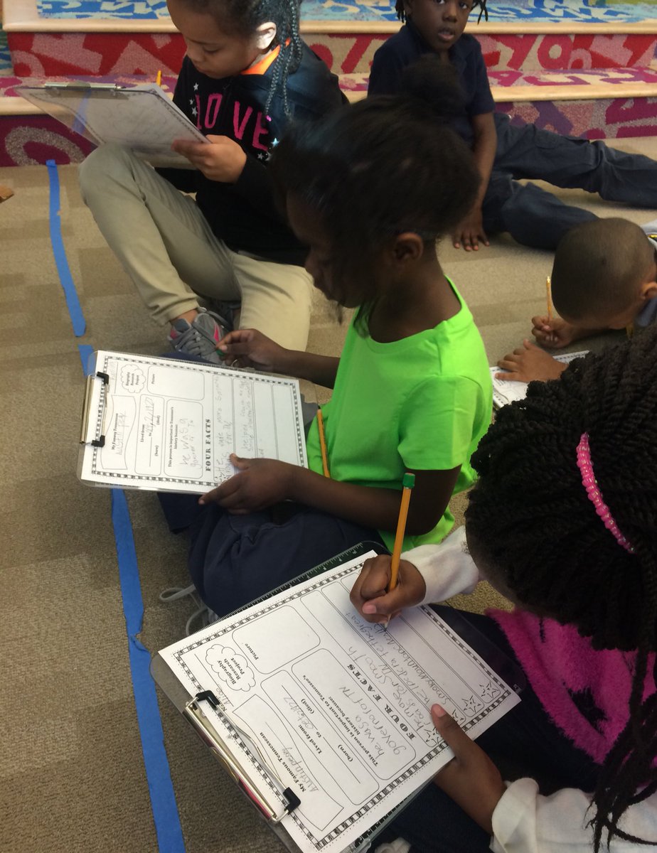 LauraRHartley's tweet image. Using @GetClearTouch for shared research project on famous TNeans with 1st grade. @MsCodiCummings @WBinstruction