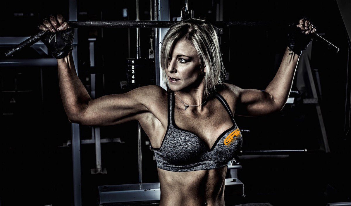 GHNutrition2015's tweet photo. Ladies of @GHNutrition2015 @aneldajvv @laura_WBFFmodel @cheekylolly @mish_mash77 all use &amp; recommend #GHN products https://t.co/702rHB1swx