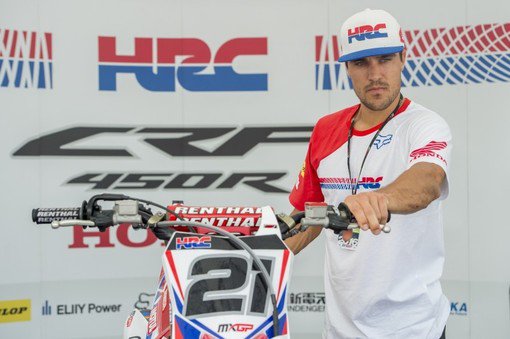 SmartshopRacing's tweet photo. Injury Report: Gautier Paulin - Fractured Vertebrate &amp; Broken Rib https://t.co/ZUgg7op1sL by @VitalMX #motocross https://t.co/MfGeO6290t