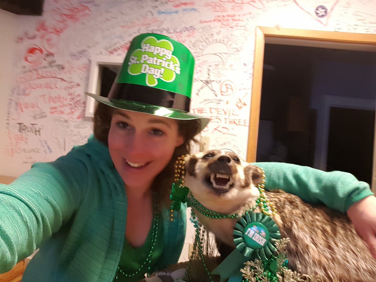 1015KTKE's tweet photo. Tweet at us how you're celebrating this morning and you could get on the #MagicList! https://t.co/BZEgTcTeUS
