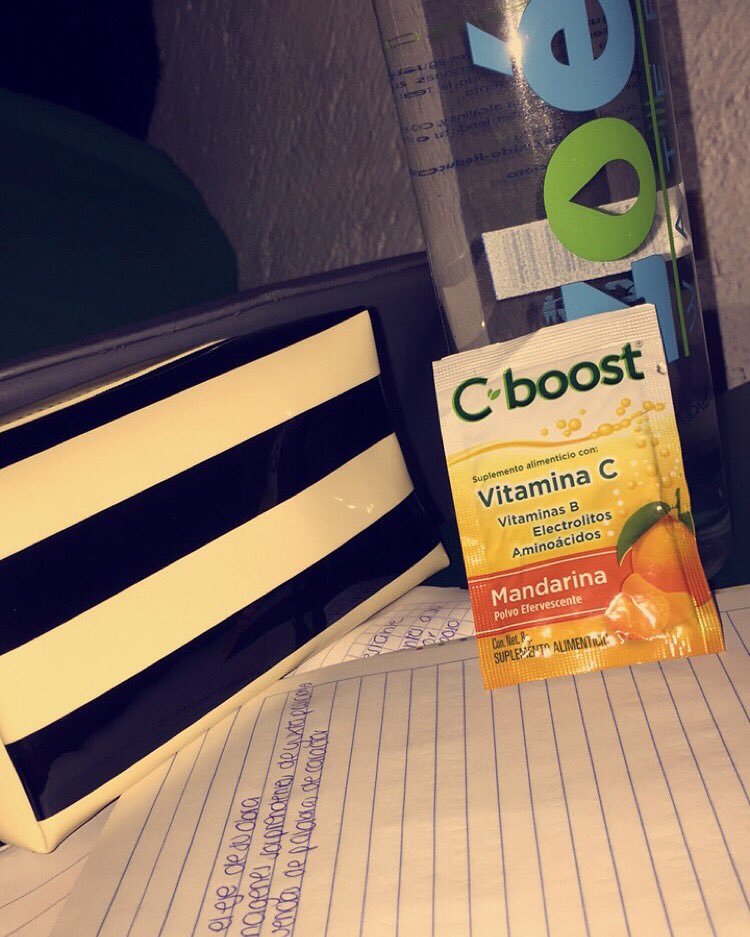 cboostmexico's tweet photo. En la escuela🤓 #cboost #zoewater  empezando el día!!! https://t.co/srI4HyXmfa