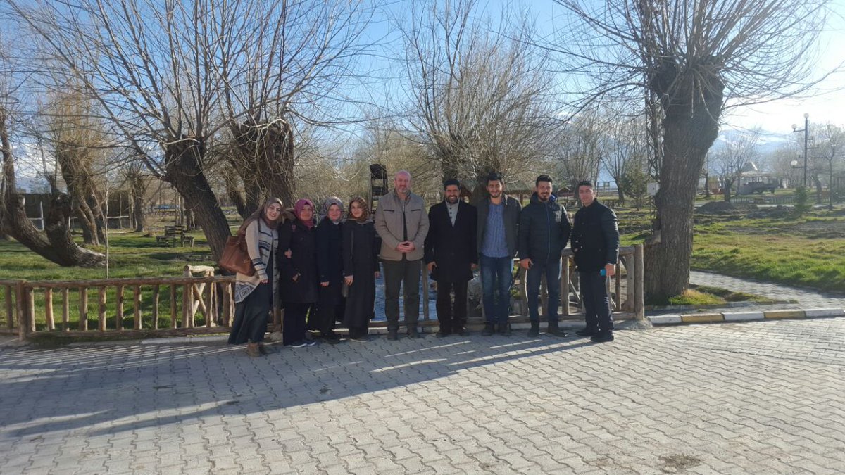 GencEKEV's tweet photo. Erzincan'ın doğal güzelliklerinden Ekşi Suyu Sn.Fevzi KONAÇ ile birlikte ziyaret ettik. 😊 #gencekev https://t.co/n7Pa5RwrxQ