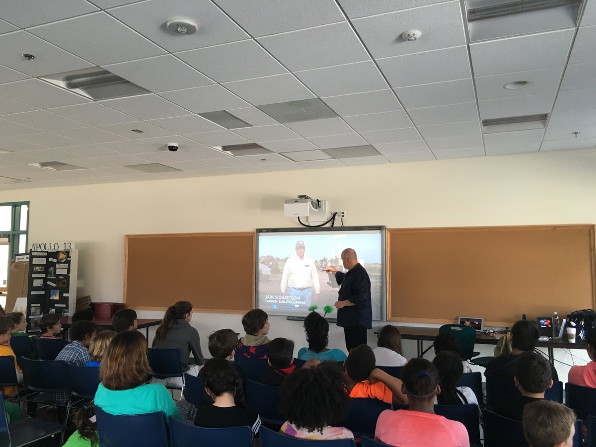 fareedmost's tweet photo. @pulitzercenter @steveelfers talks groundwater pumps with 6th grade students @DealVikings #pumpeddry @USATODAY https://t.co/DL5SUwgzCs